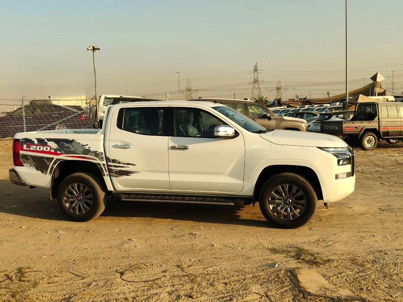 MITSUBISHI L200 H-LINE 2.4L PICKUP 4WD 2026