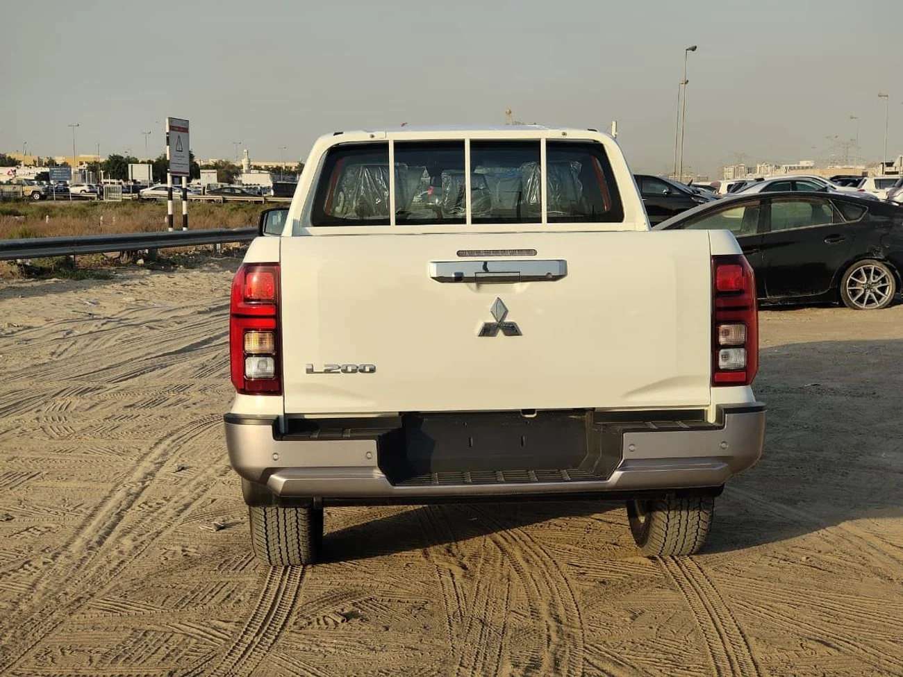 MITSUBISHI L200 H-LINE 2.4L PICKUP 4WD 2026