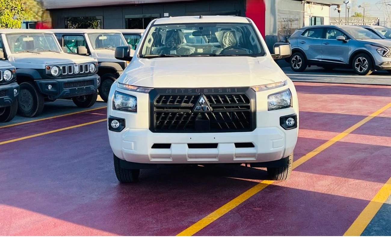 MITSUBISHI L200 PETROL GCC M/T 2026 _ WHITE