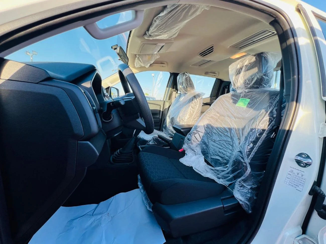 MITSUBISHI L200 PETROL GCC M/T 2026 _ WHITE