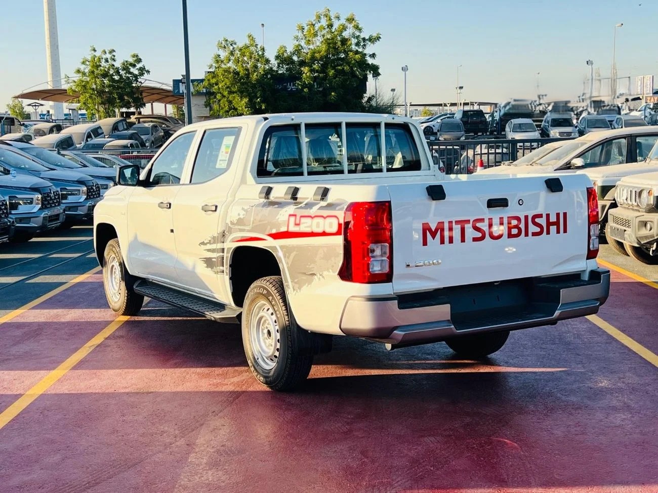 MITSUBISHI L200 PETROL GCC M/T 2026 _ WHITE