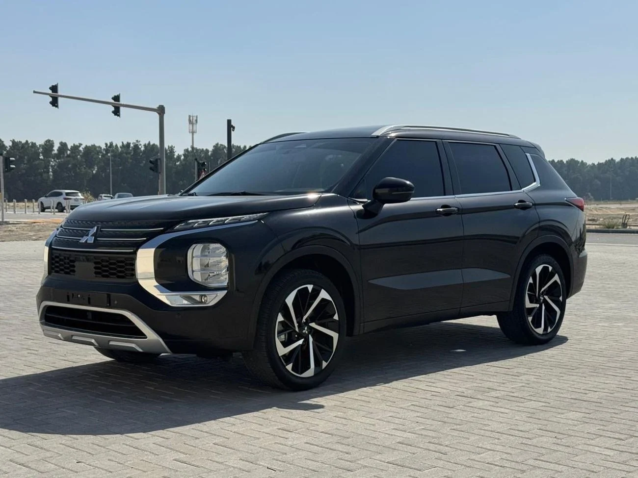 Mitsubishi Outlander, 2025 GCC specs, full option