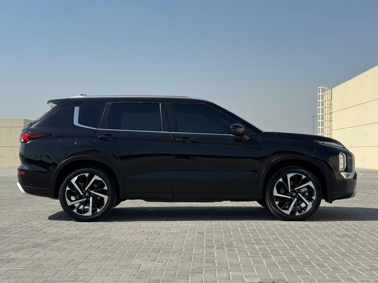 Mitsubishi Outlander, 2025 GCC specs, full option
