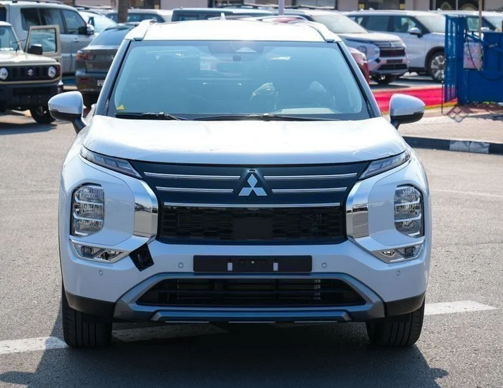Mitsubishi Outlander Medium Line (G05) 2.5L  2026