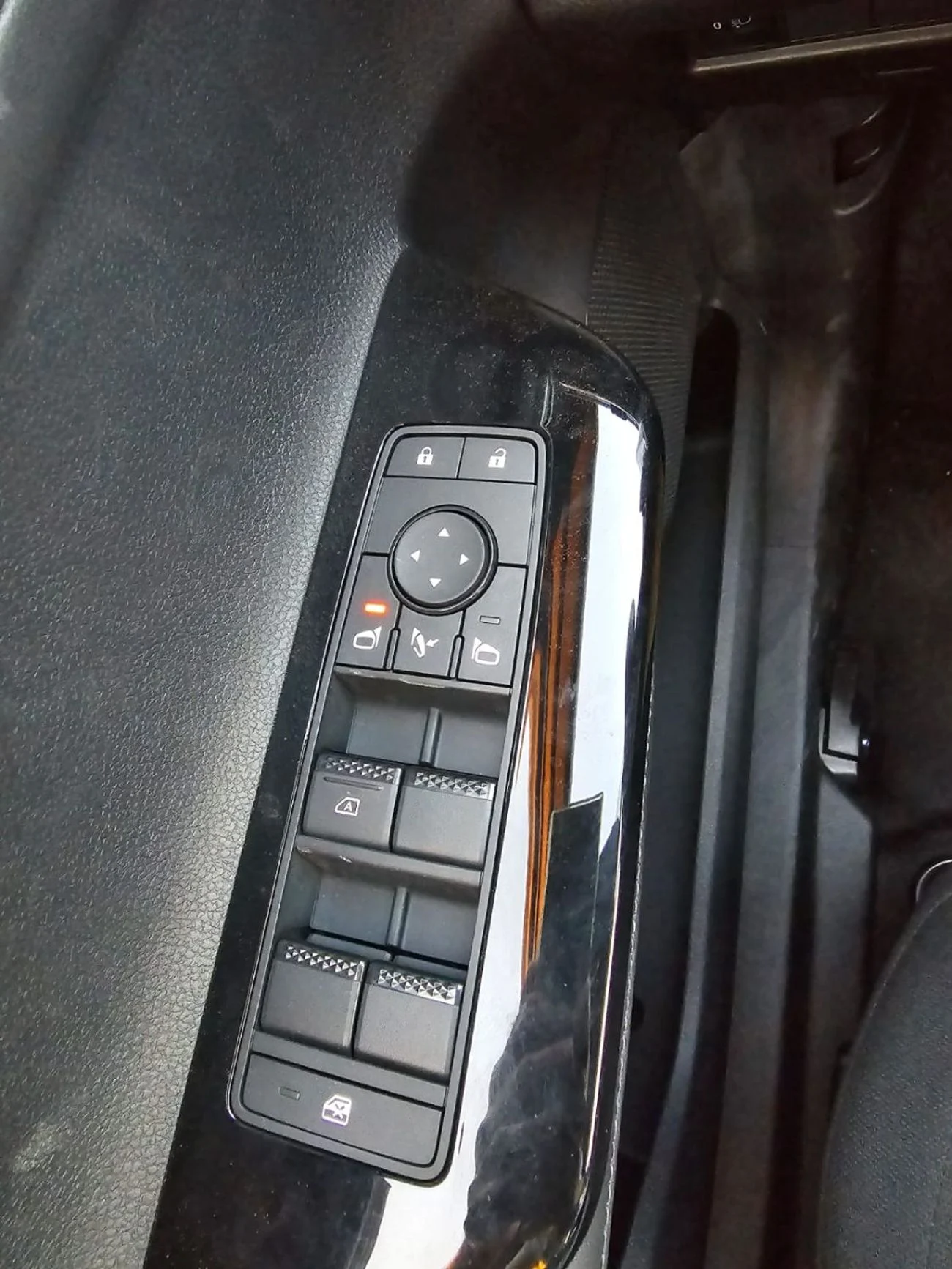 MITSUBISHI XFORCE 1.5L H-line 2025