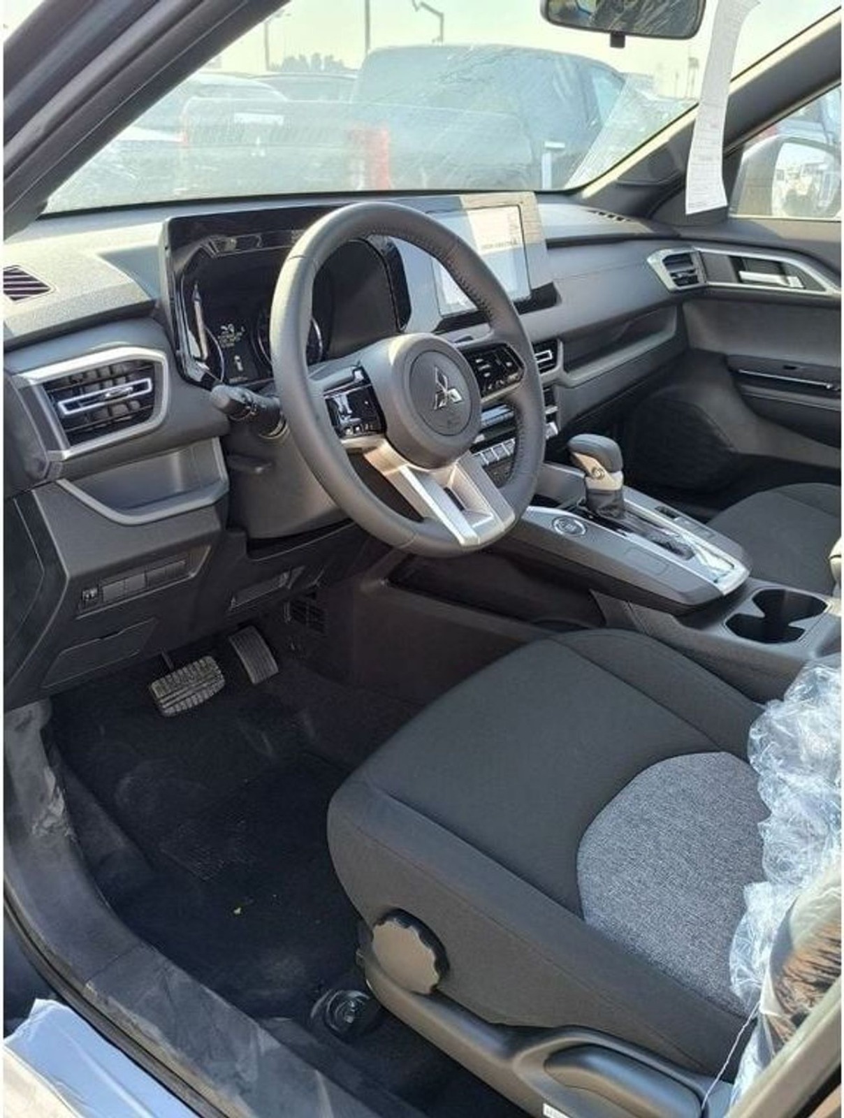 MITSUBISHI XFORCE HLINE 1.5