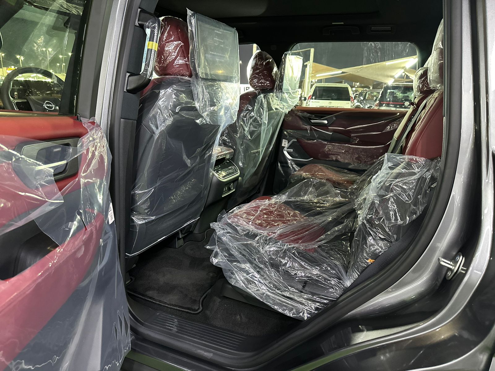 NISAN PATROL PLATINUM GRAY