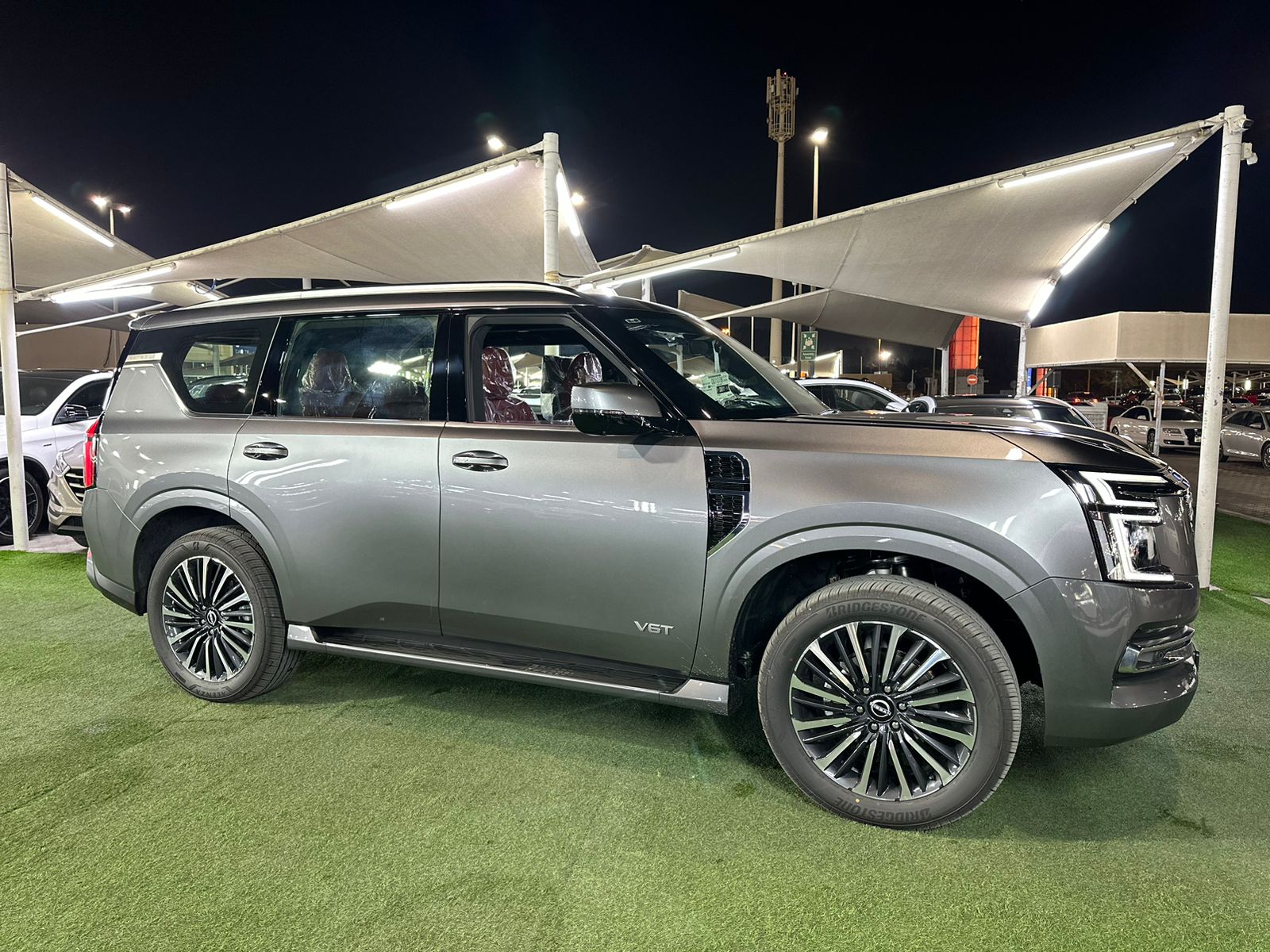 NISAN PATROL PLATINUM GRAY