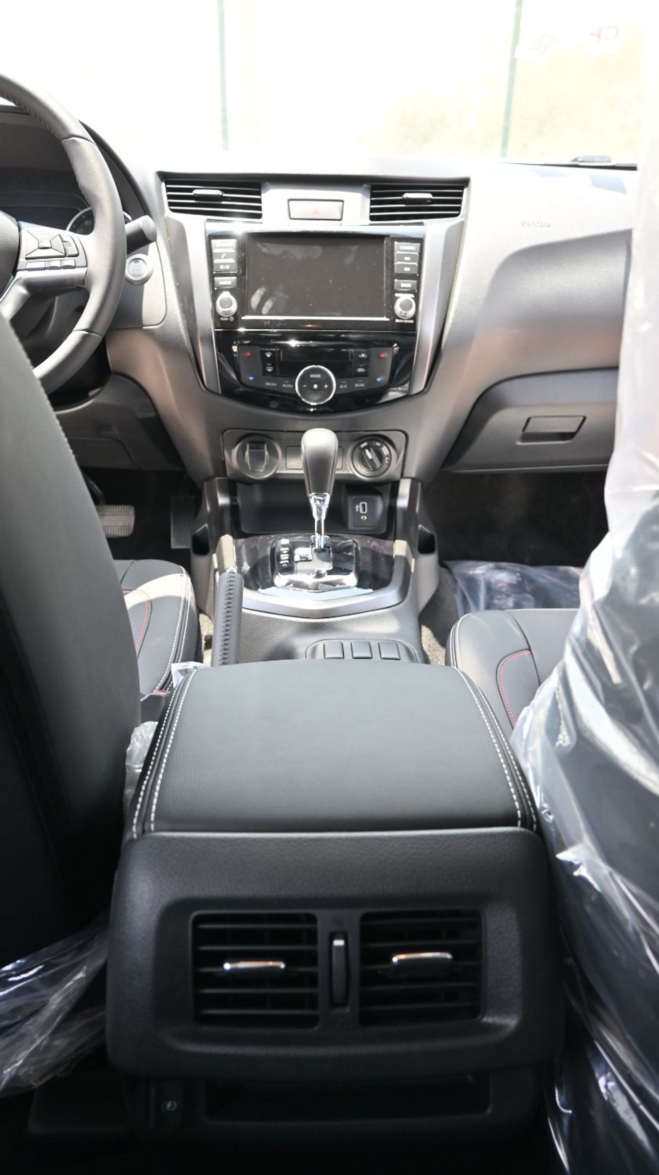 NISSAN NAVARA 2.5L DIESEL PRO4X 4X4 BLACK DC AT 2026