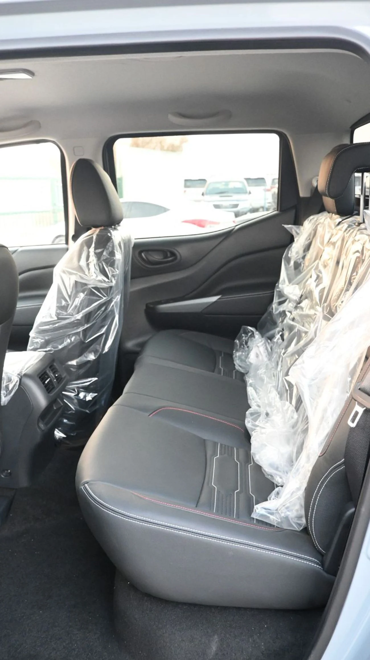 NISSAN NAVARA dc  2.5L DIESEL PRO4X 4X4  2026