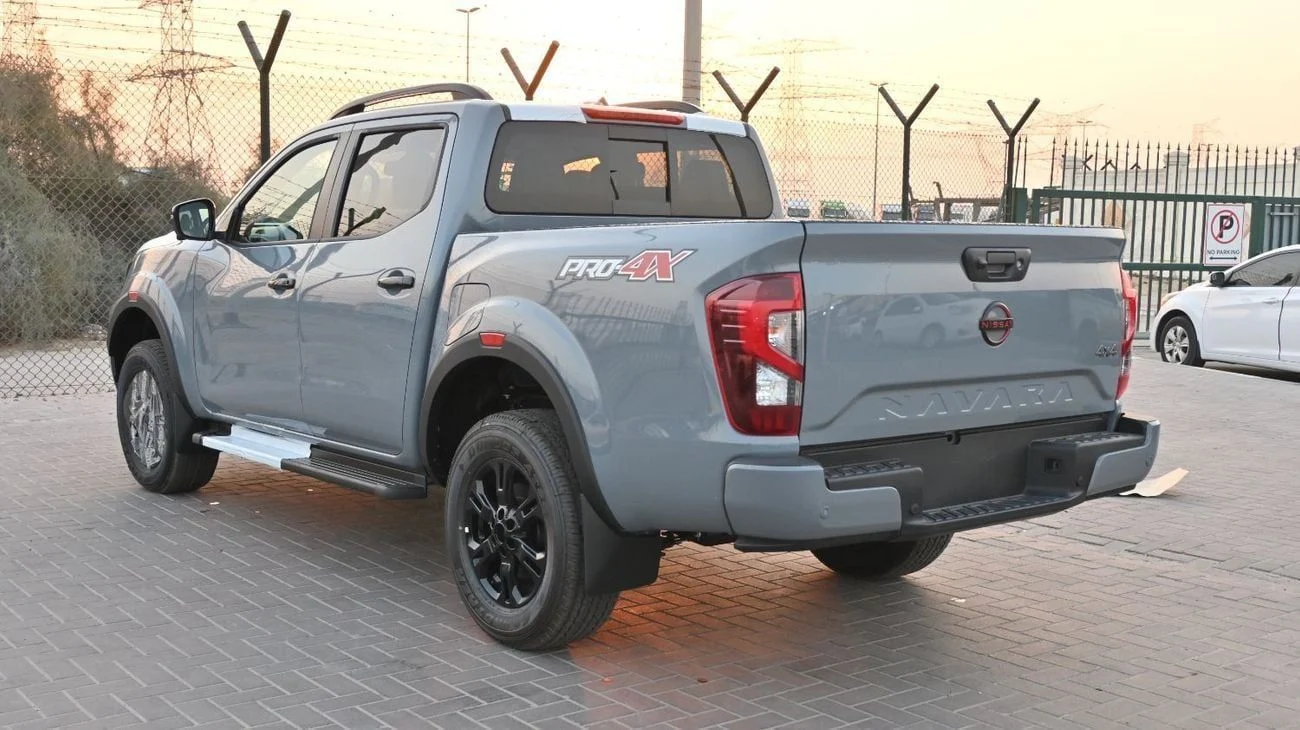 NISSAN NAVARA dc  2.5L DIESEL PRO4X 4X4  2026