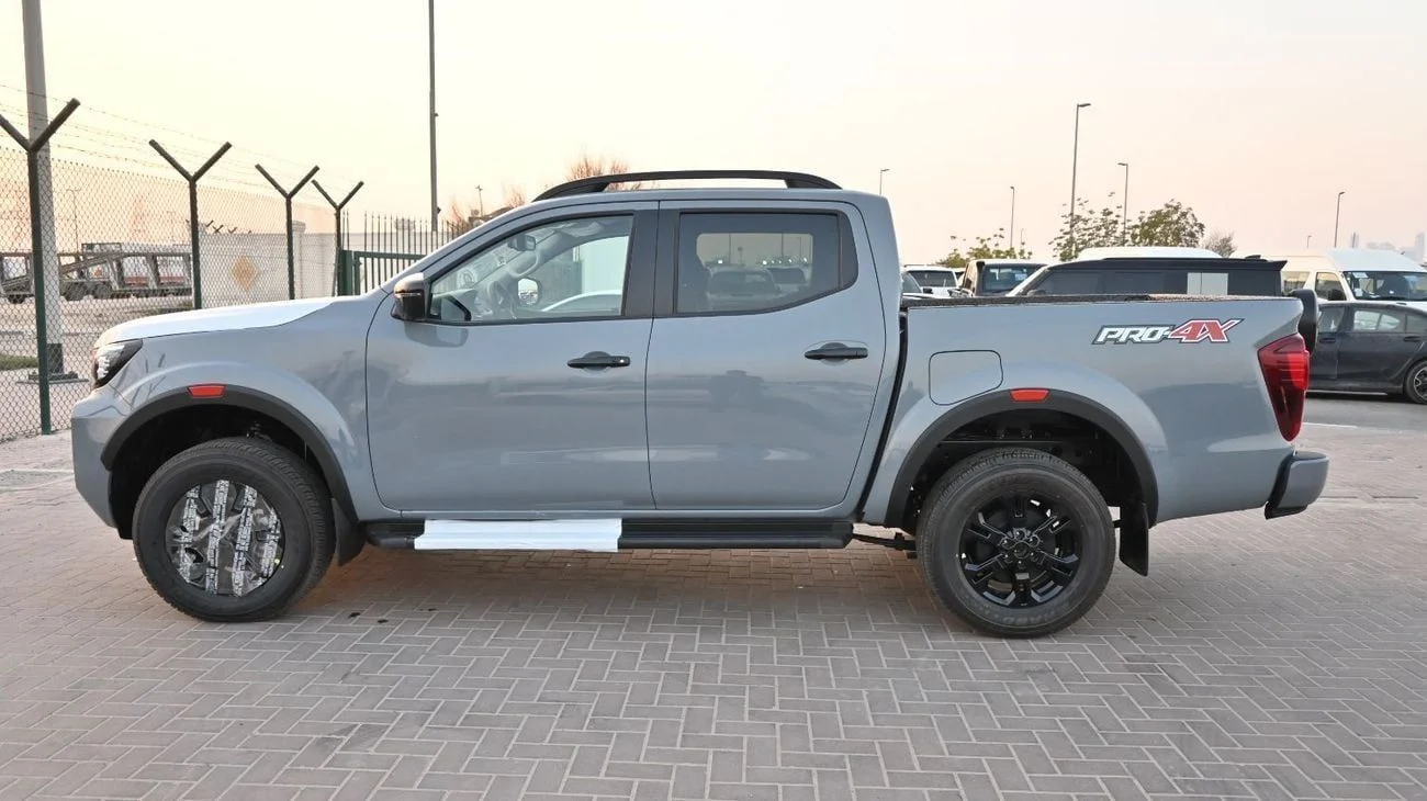 NISSAN NAVARA dc  2.5L DIESEL PRO4X 4X4  2026