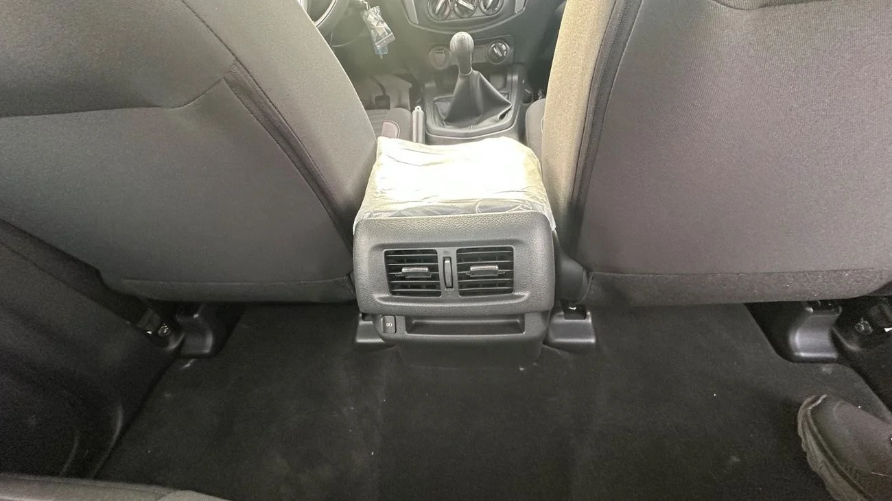 Nissan Navara SE PLUS M/T 2025