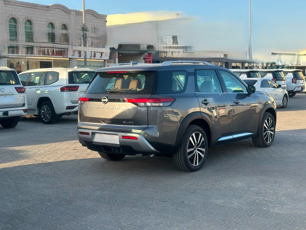 Nissan Pathfinder 3.5L SL 4WD_ GRAY