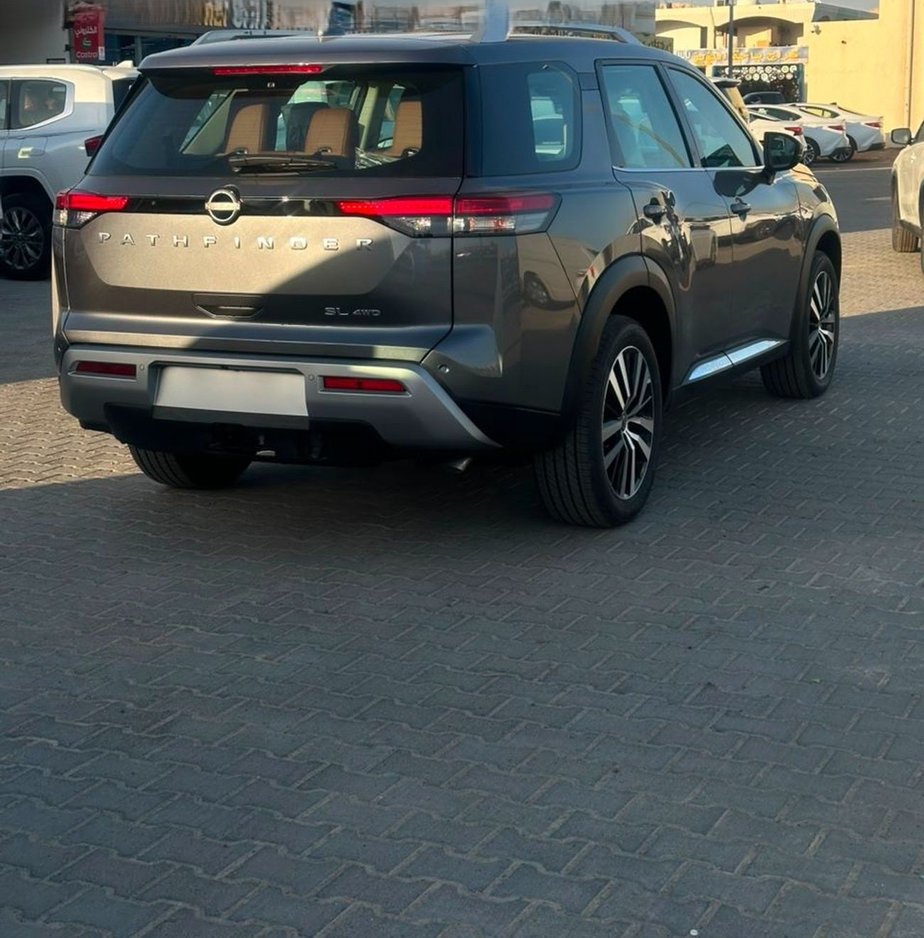 Nissan Pathfinder 3.5L SL 4WD_ GRAY