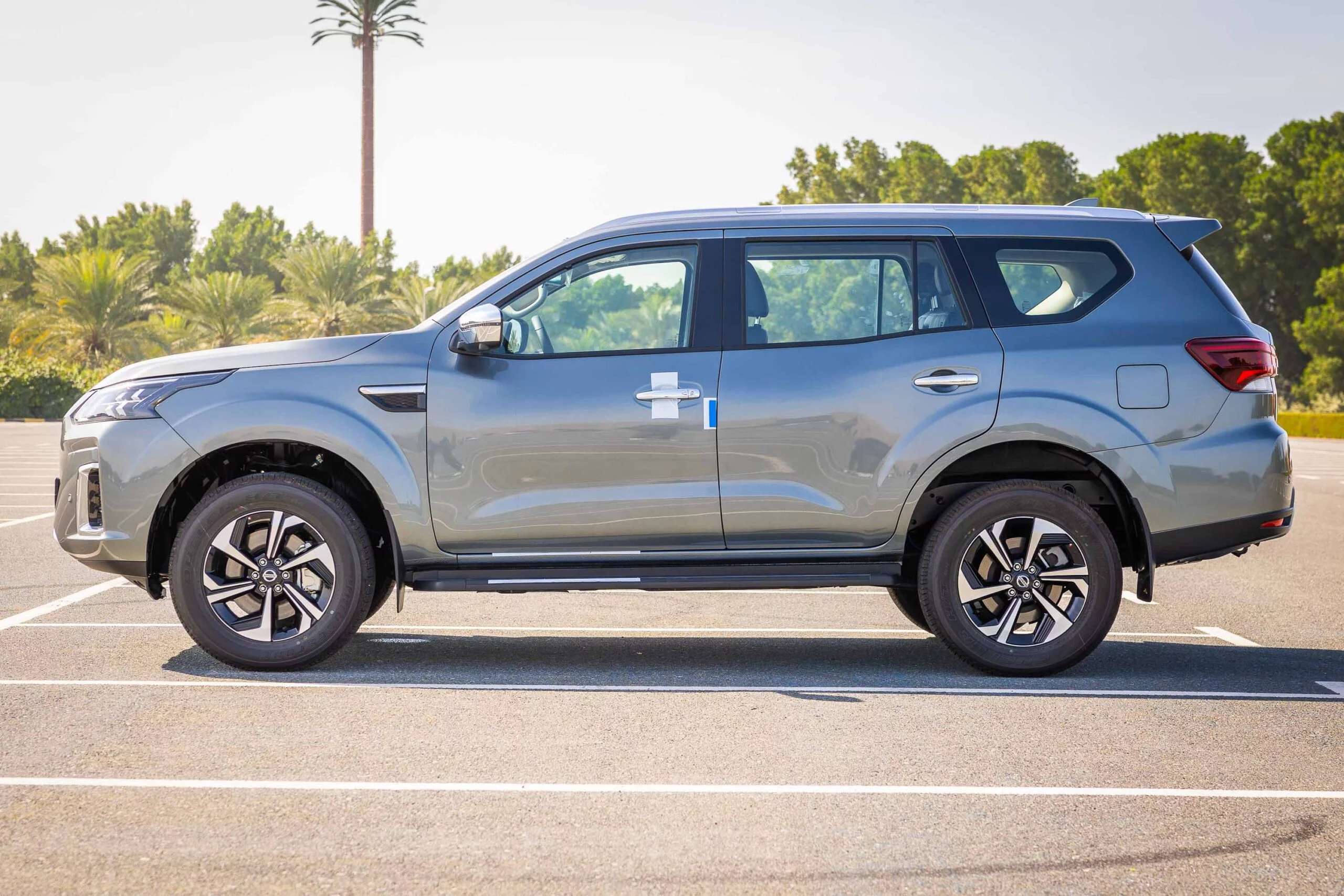 Nissan X-Terra Platinum Petrol AT 2.5L 4WD 2025