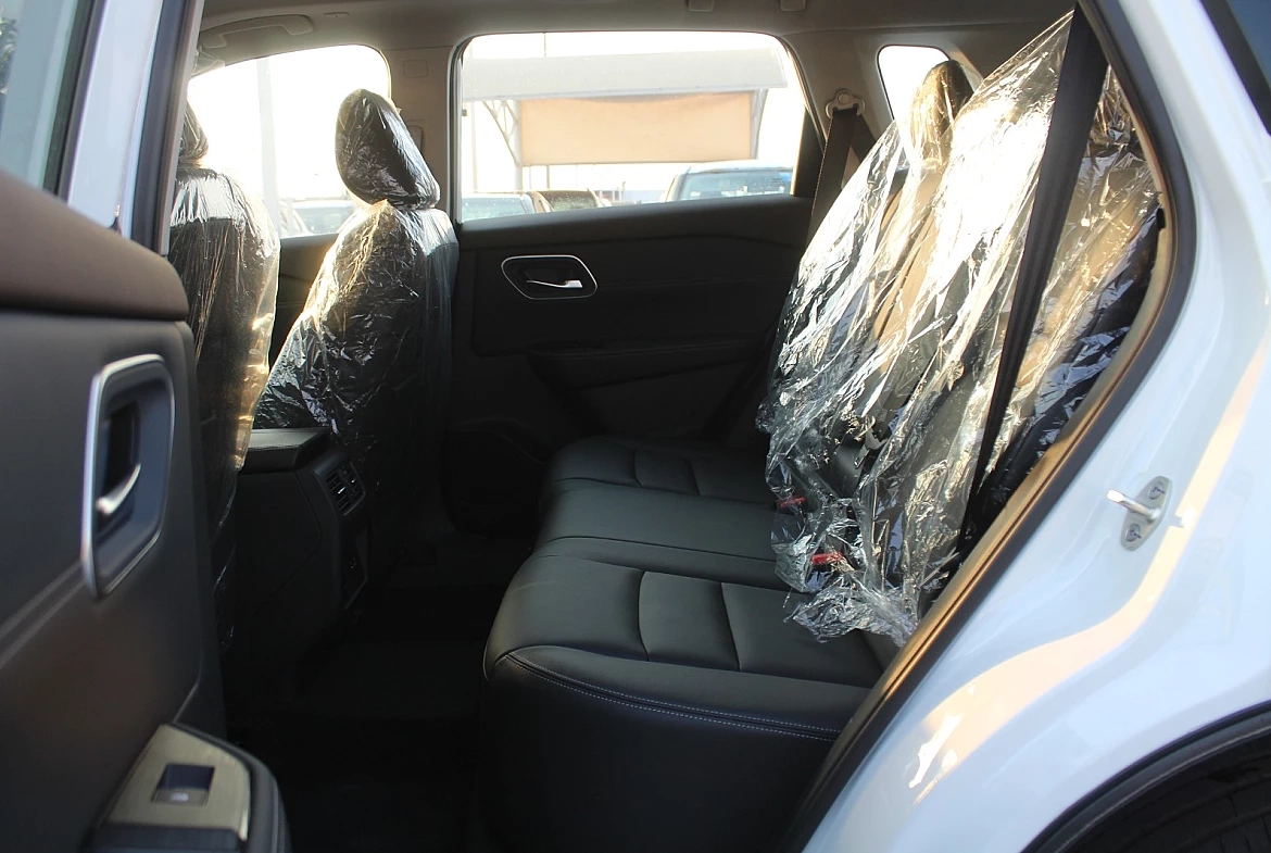 NISSAN X-TRAIL E-POWER 4WD WHITE