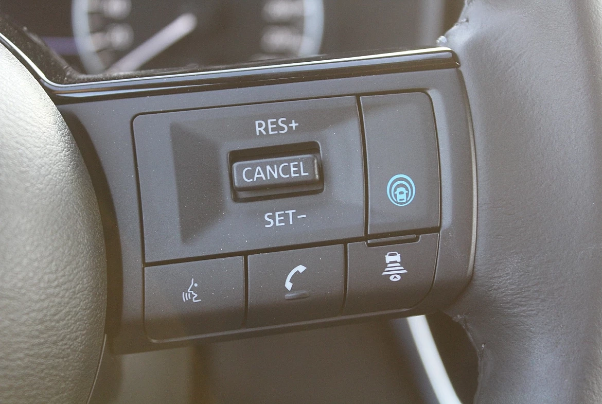 NISSAN X-TRAIL E-POWER  BLACK