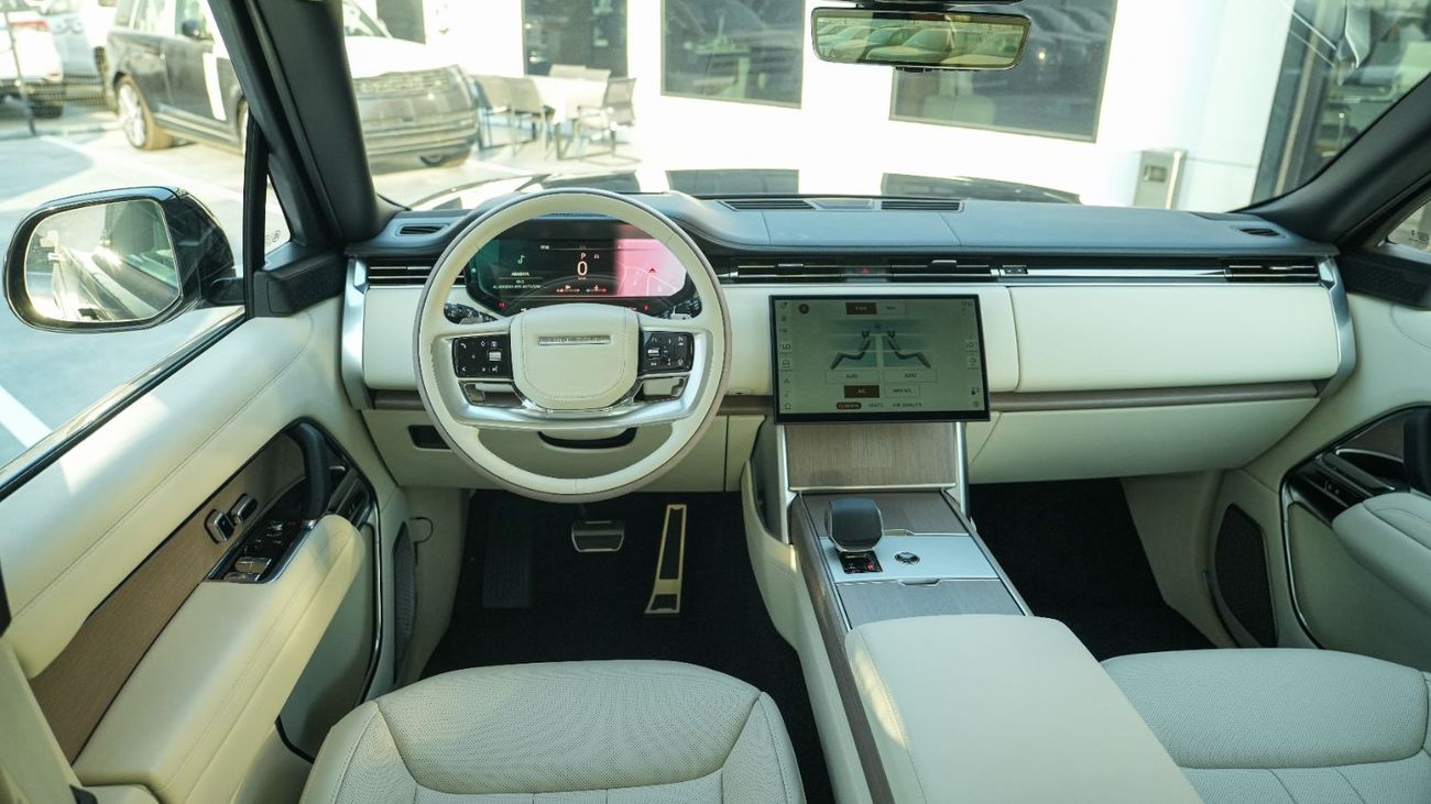 Range Rover Autobiography P530 4.0L V8 grey 2026