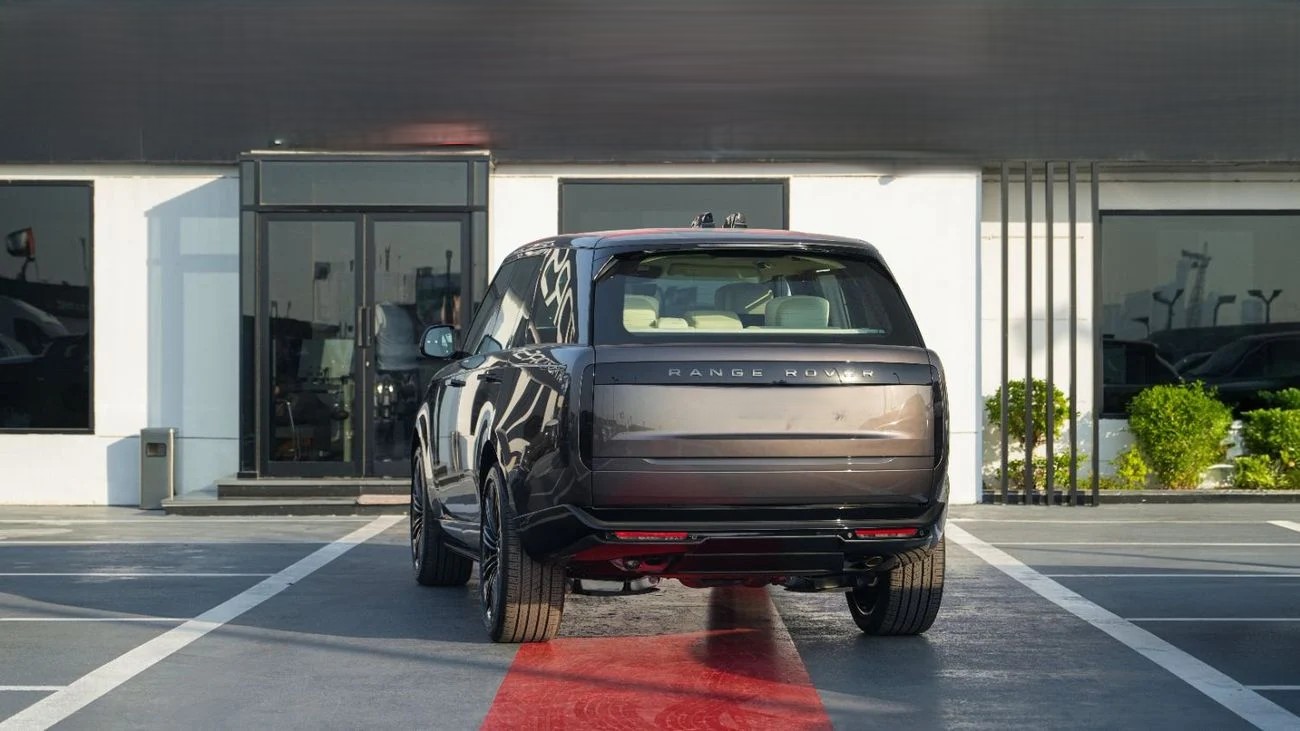 Range Rover Autobiography P530 4.0L V8 grey 2026