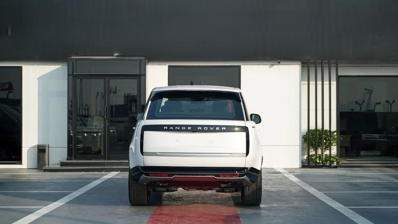 Range Rover Autobiography P530 4.0L V8 White 2026