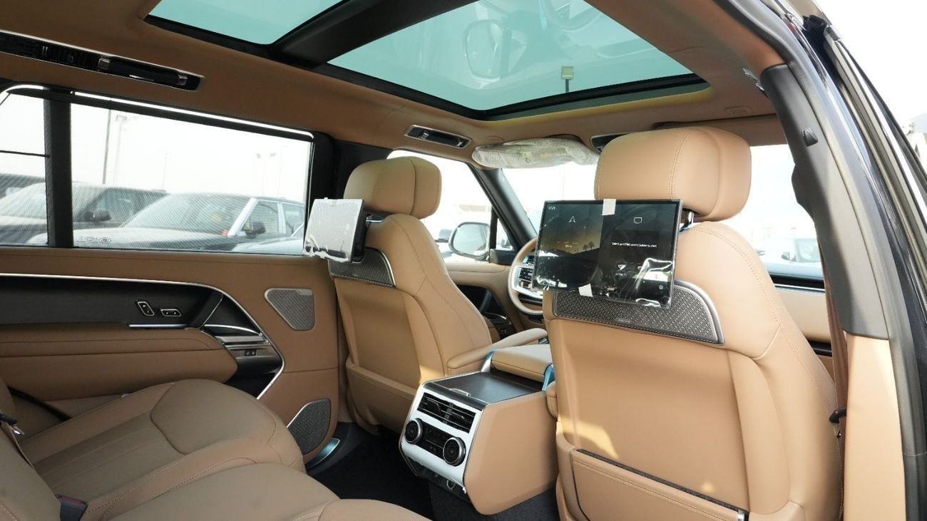 Range Rover LWB Autobiography P530 4.4L _2025 gcc