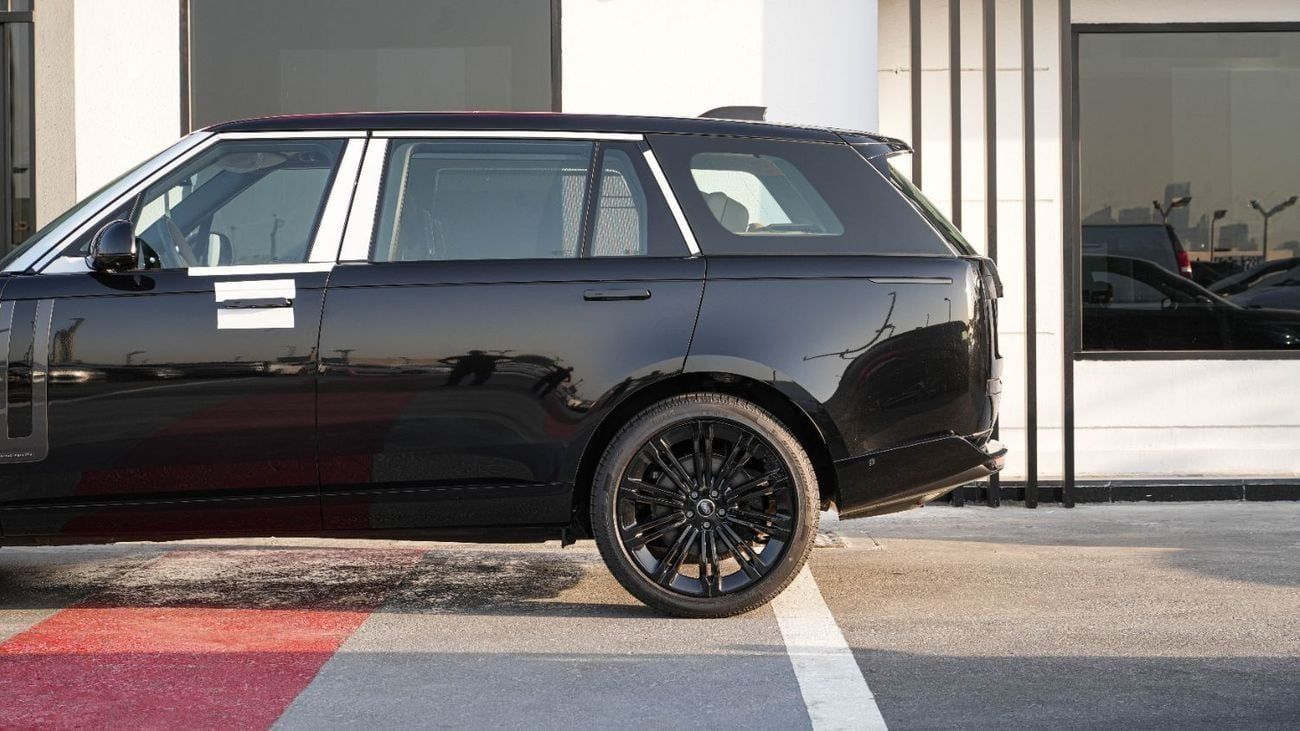 Range Rover LWB Autobiography P530 4.4L _2025 gcc