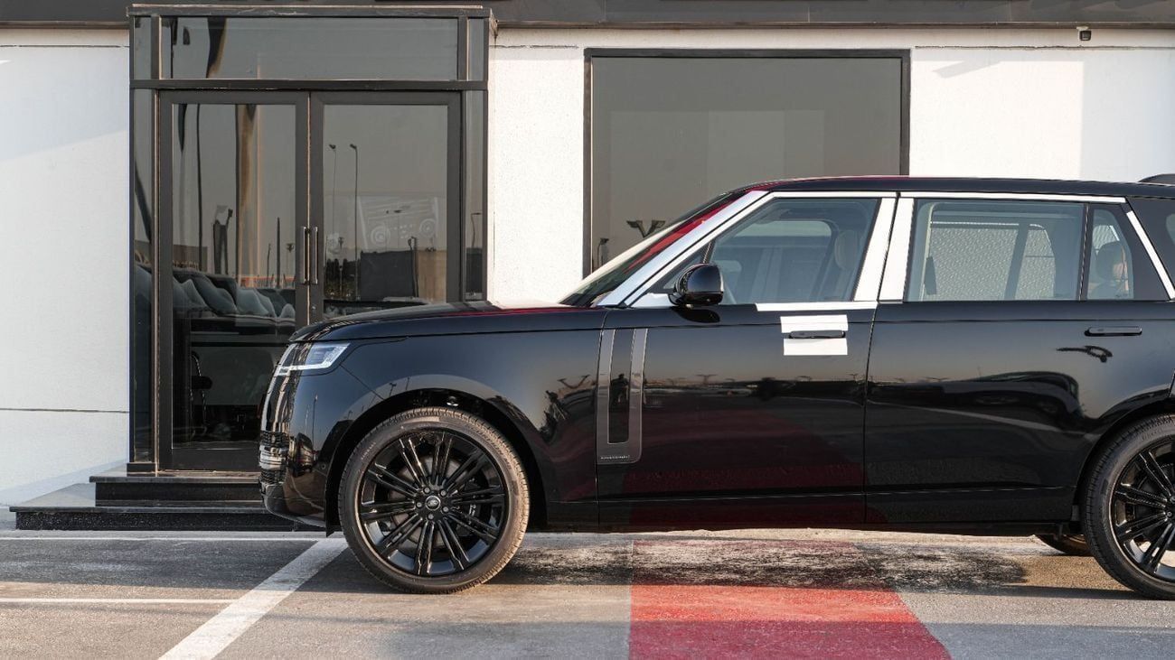 Range Rover LWB Autobiography P530 4.4L _2025 gcc
