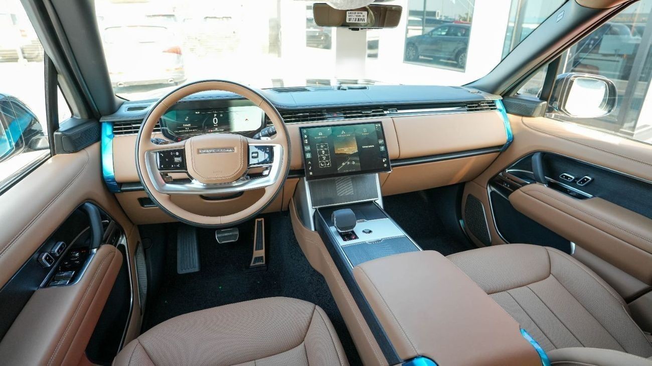 Range Rover LWB Autobiography P530 4.4L _2025 gcc