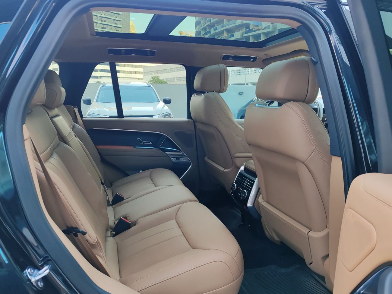 Range Rover SE P530 V8 4.4L _2025