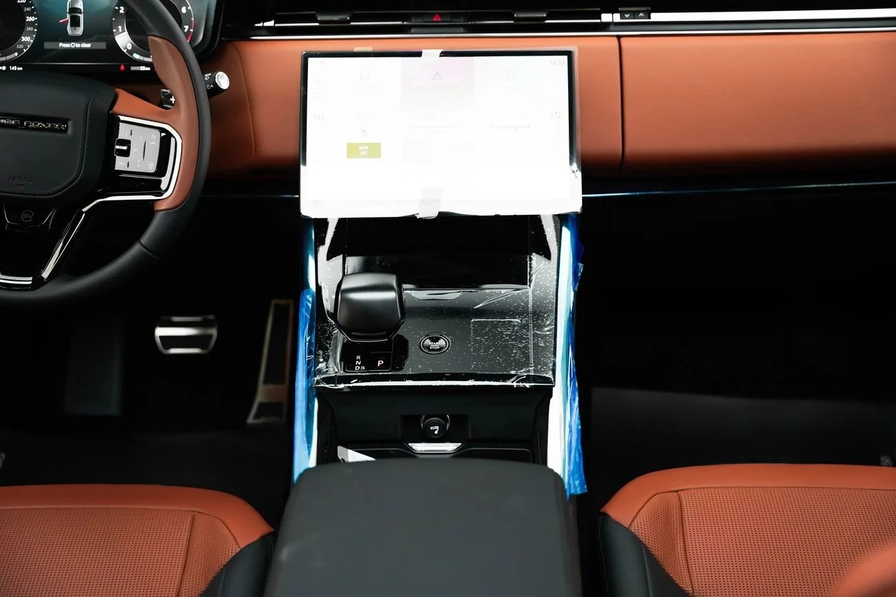 Range Rover Sport _2025_ gcc white