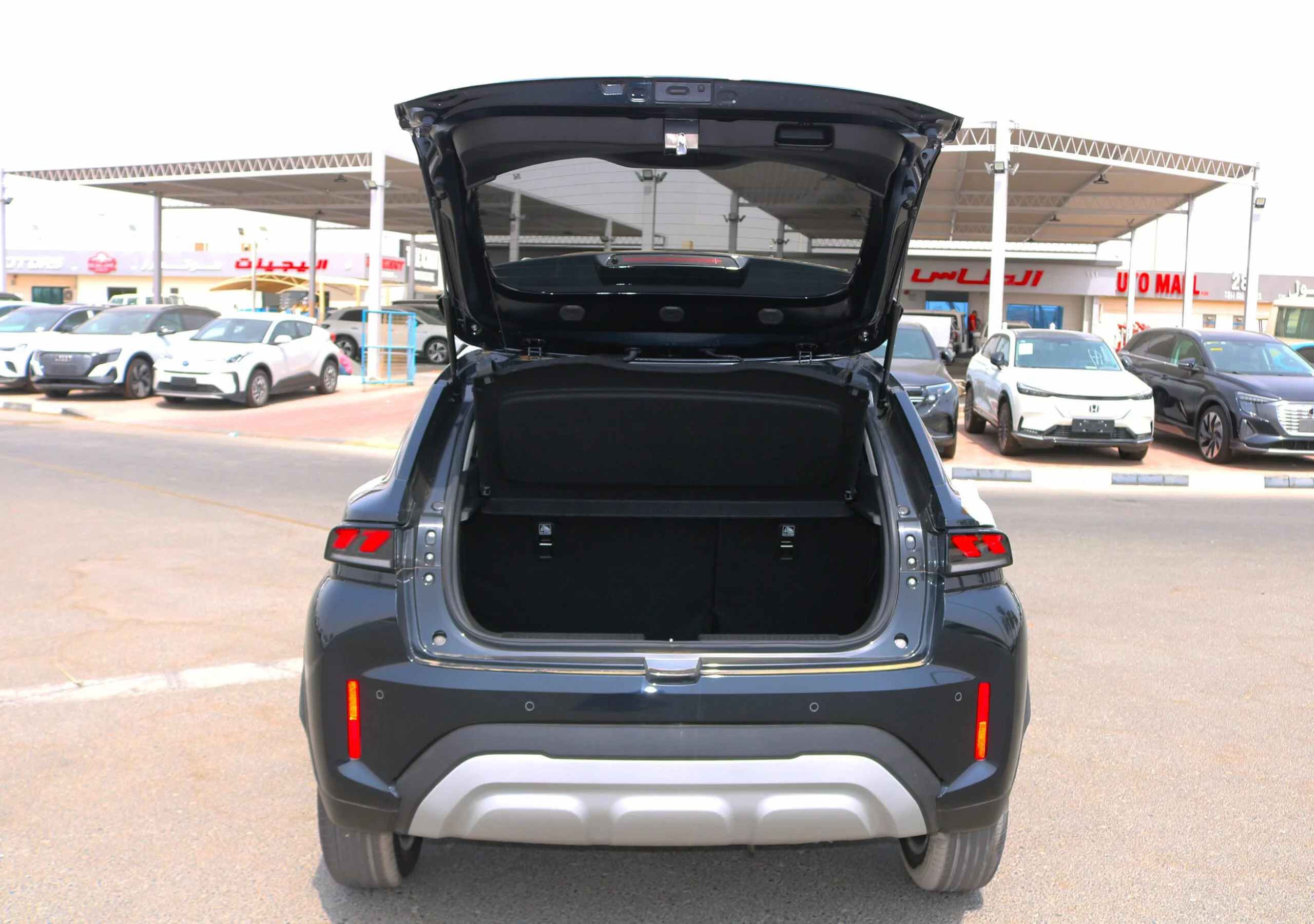 SUZUKI FRONX GLX 1.5P AT MY2025 – BLUISH BLACK PEARL