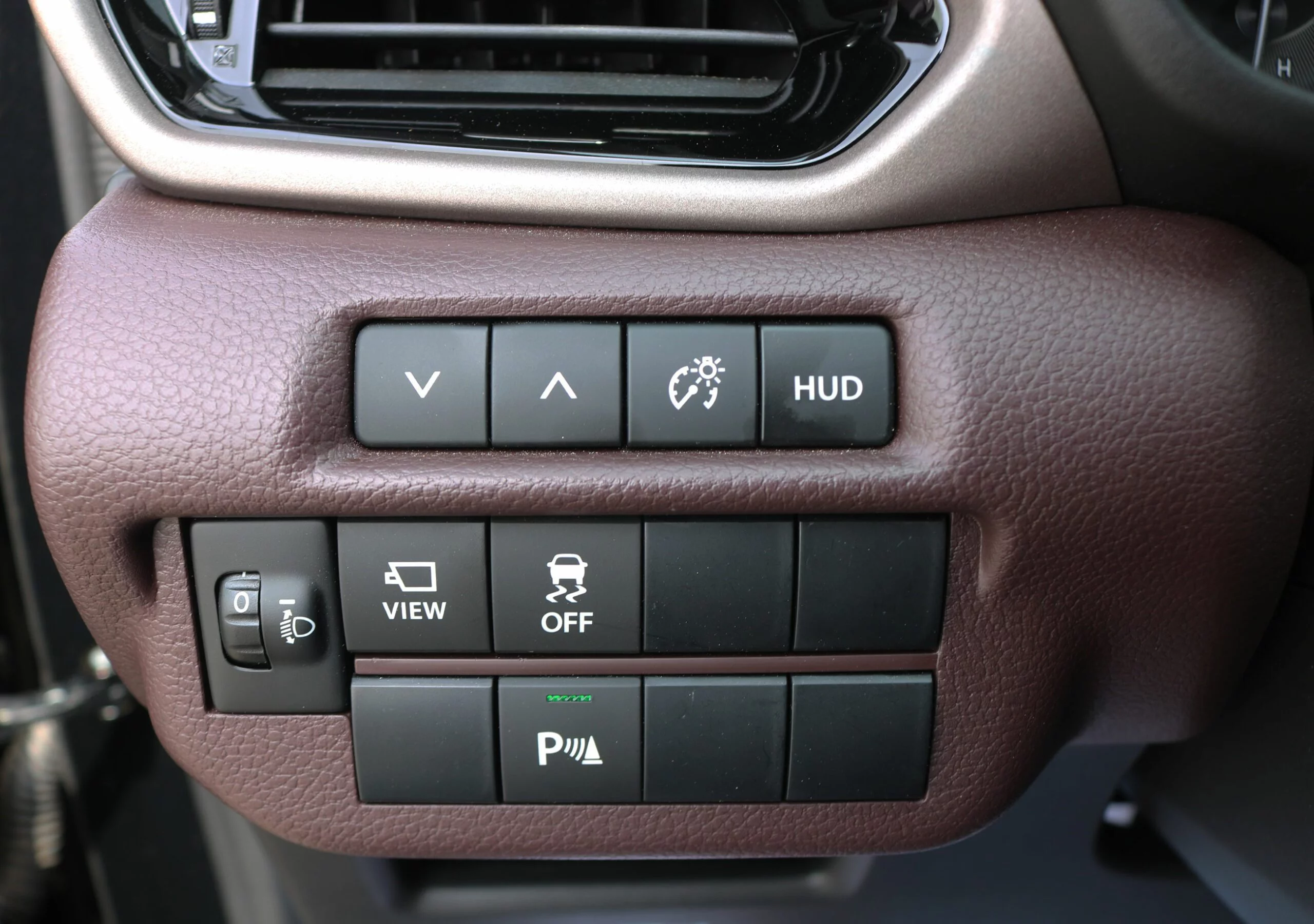 SUZUKI FRONX GLX 1.5P AT MY2025 – BLUISH BLACK PEARL