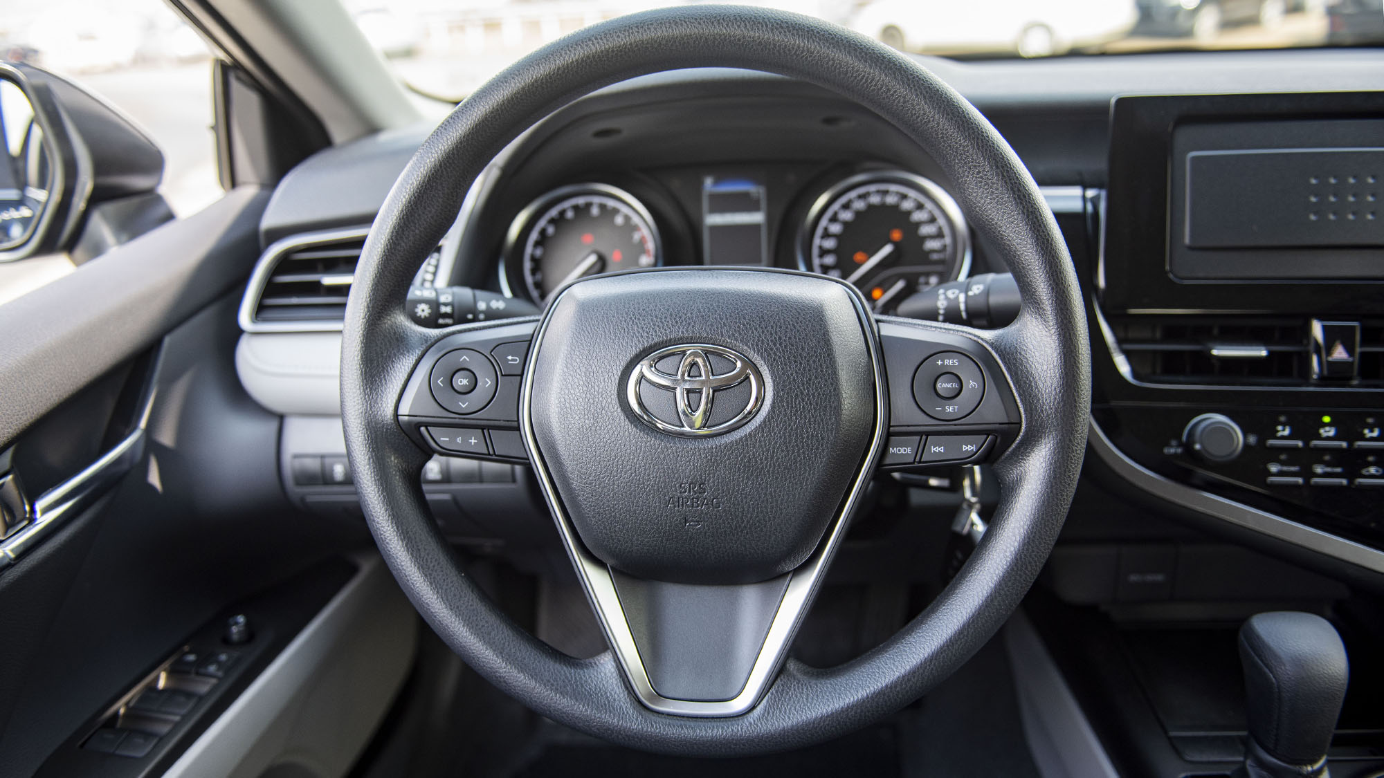 TOYOTA CAMRY 2.5P AT