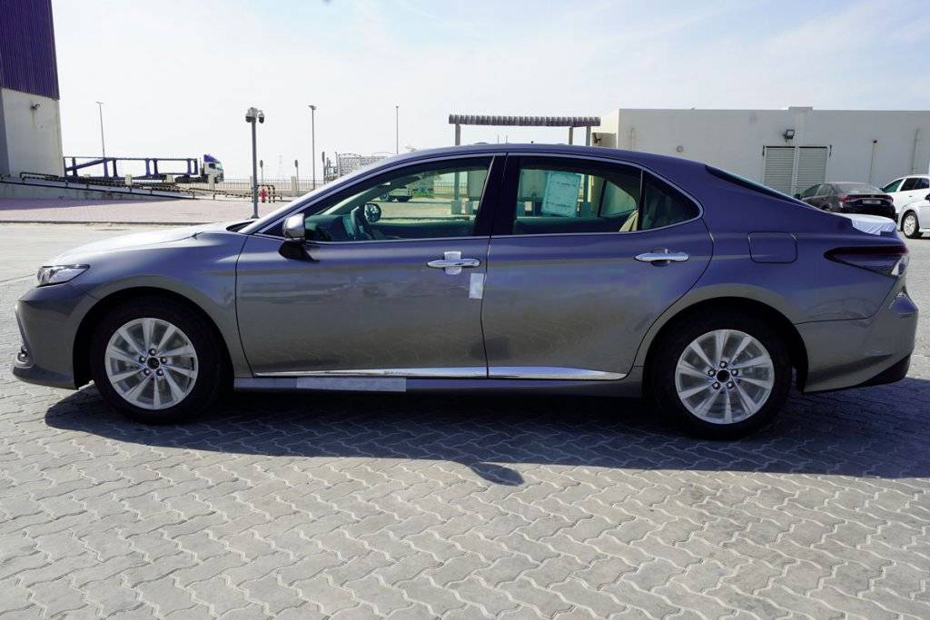 TOYOTA CAMRY GLE 2.5L PETROL, AT