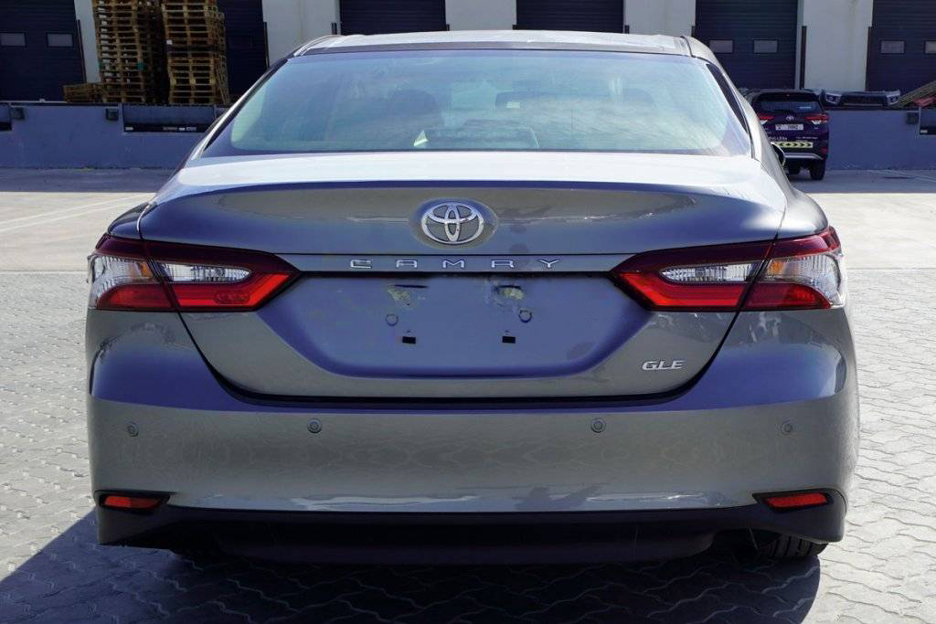 TOYOTA CAMRY GLE 2.5L PETROL, AT