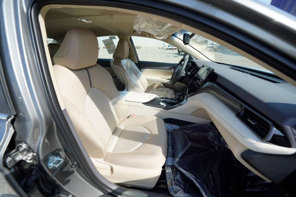 TOYOTA CAMRY GLE 2.5L PETROL, AT