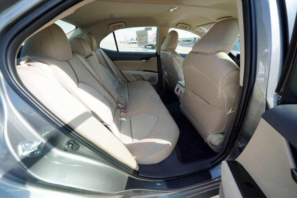 TOYOTA CAMRY GLE 2.5L PETROL, AT