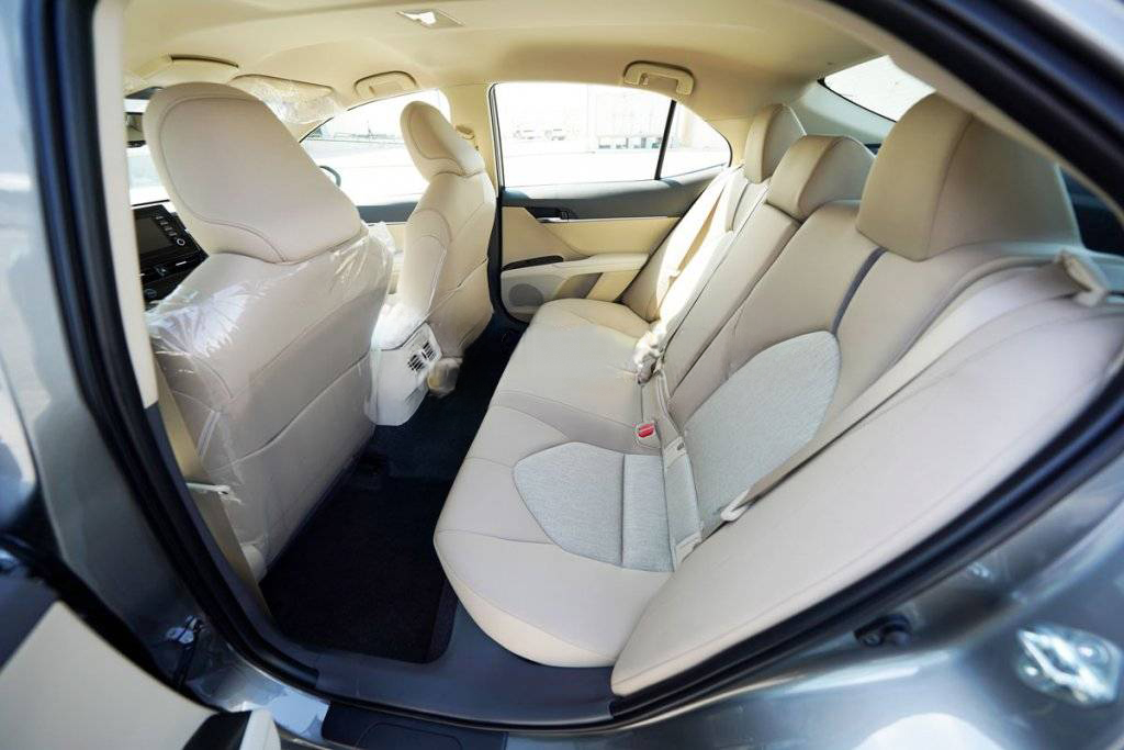 TOYOTA CAMRY GLE 2.5L PETROL, AT