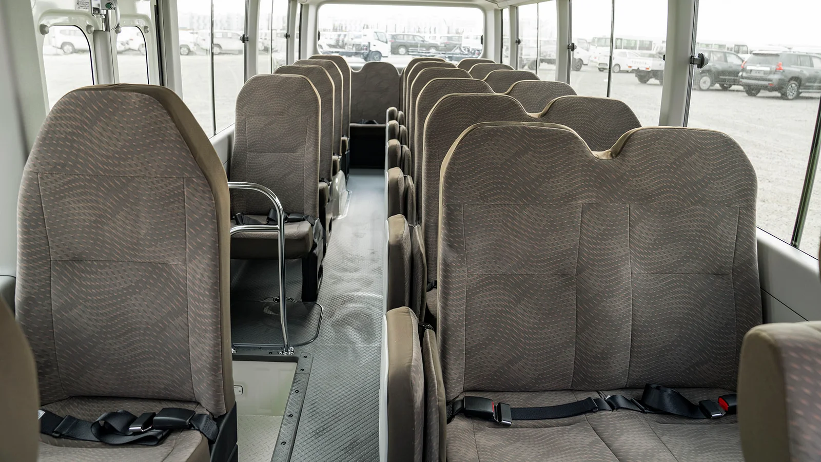 TOYOTA COASTER 2.7P MT 30 SEATER MY2025 – WHITE