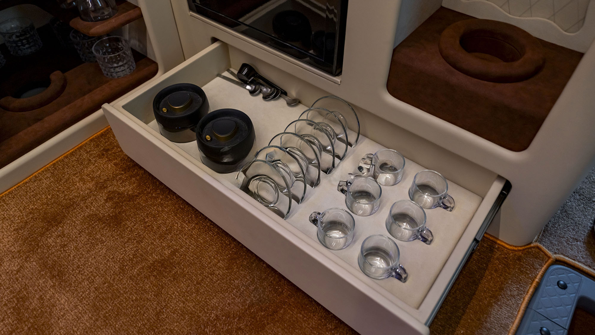 TOYOTA COASTER ARMOURED VIP 2.7P MT MY2025 – WHITE