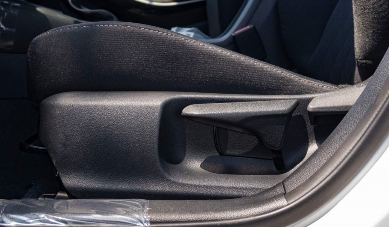 Toyota Corolla 1.8L Hybrid AT