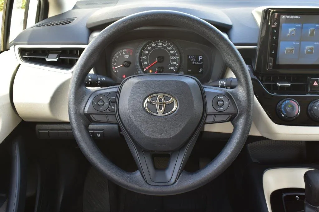 TOYOTA COROLLA 2.0P