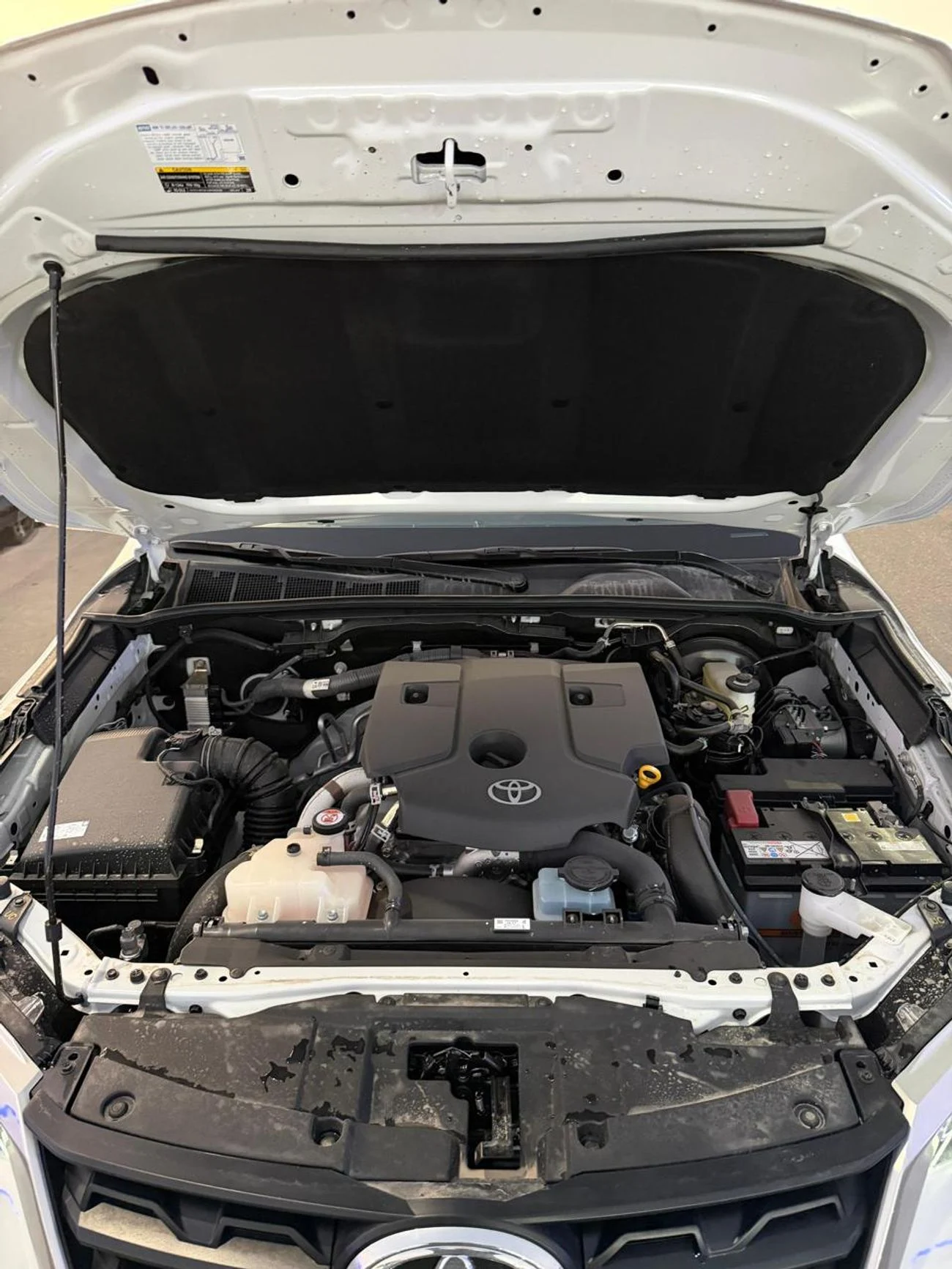 Toyota Fortuner 2.4L 4WD DIESEL AUTOMATIC