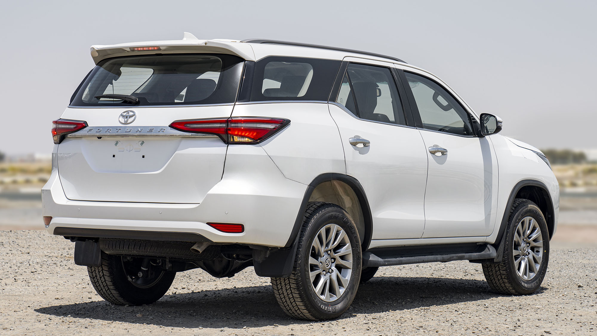 TOYOTA FORTUNER 2.8D AT 4X4