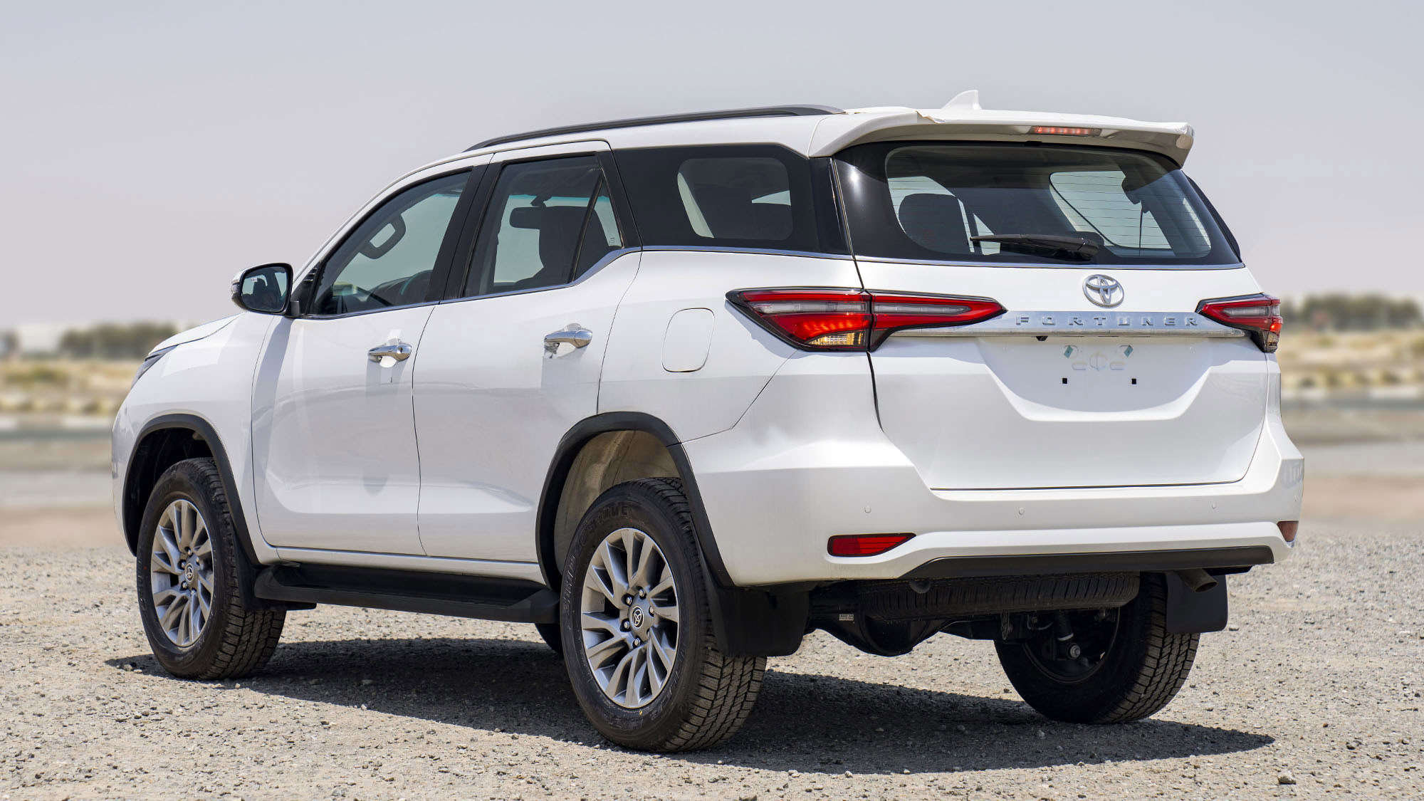 TOYOTA FORTUNER 2.8D AT 4X4