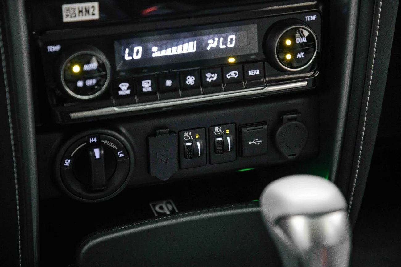 Toyota Fortuner 4.0L - Attitude 2026