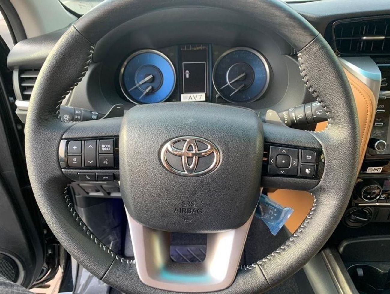 TOYOTA FORTUNER 4.0L V6 FULL OPTION 2026 _ BLACK