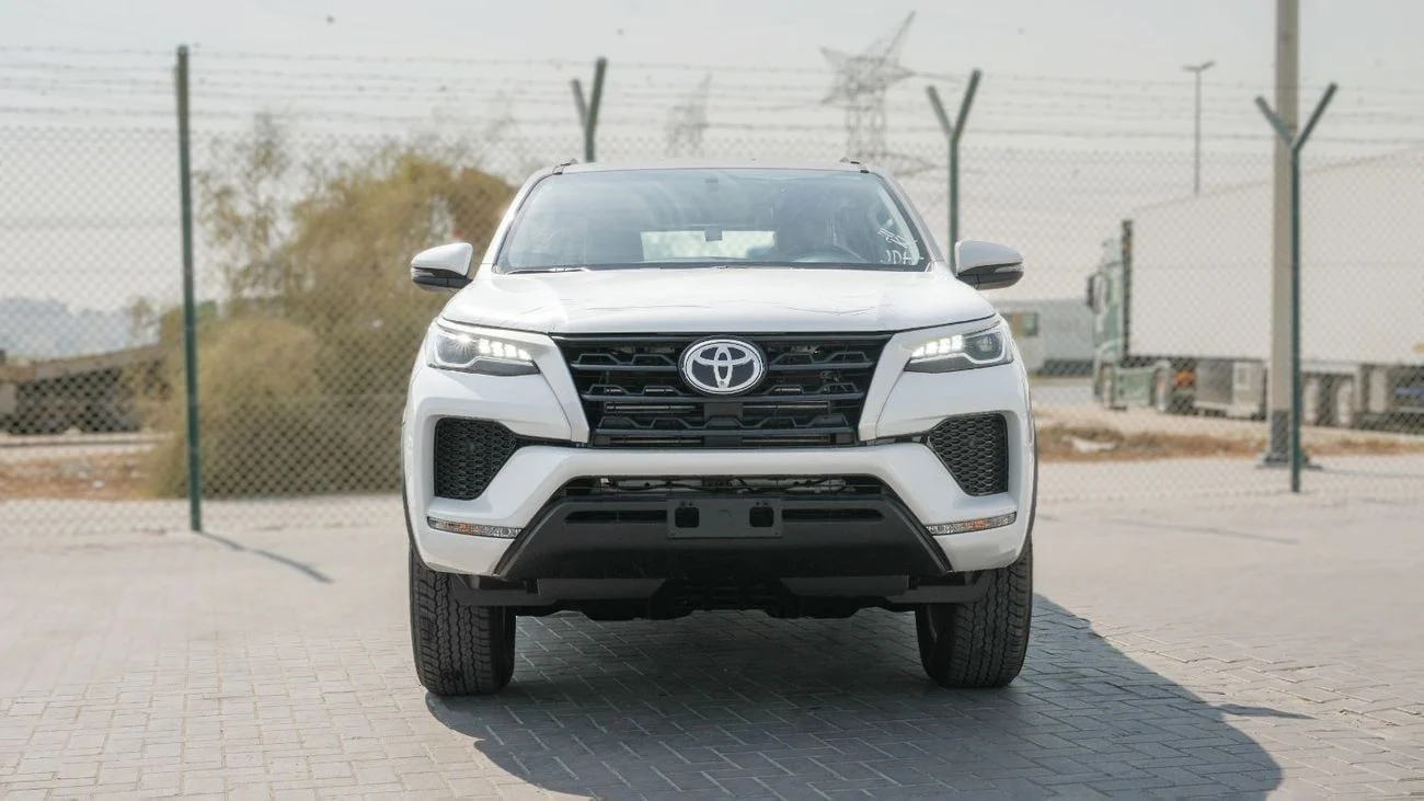 Toyota Fortuner GX 2.4L At Diesel (White) 2026