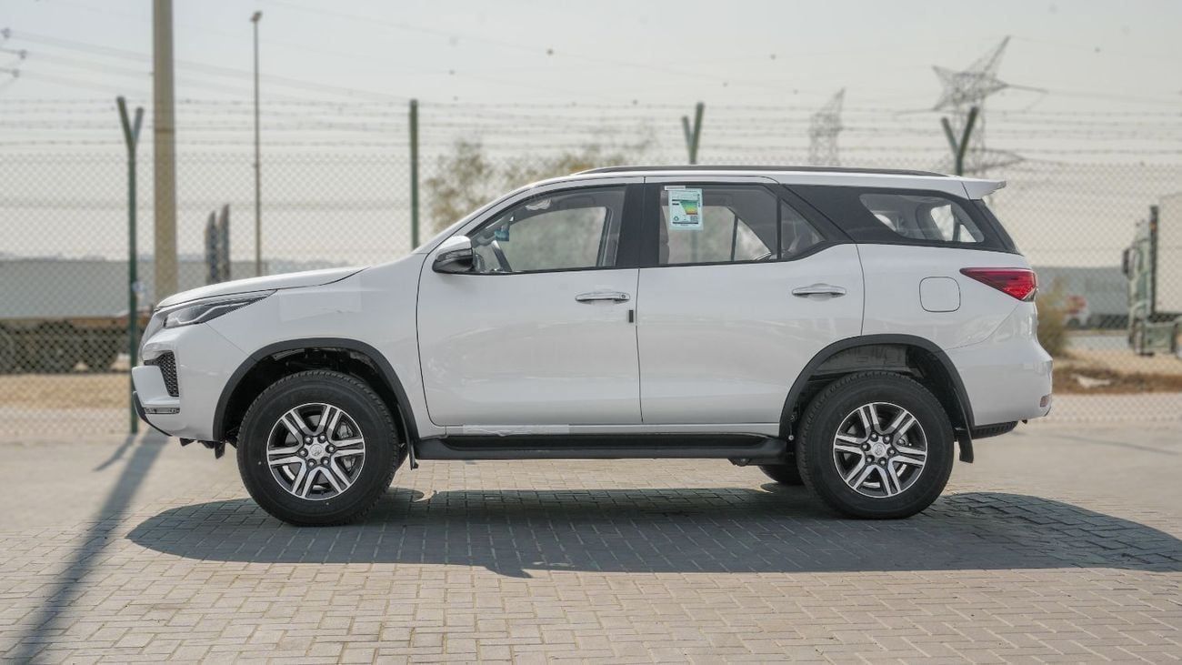 Toyota Fortuner GX 2.4L At Diesel (White) 2026